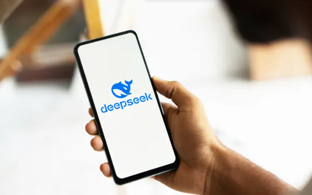 Deepseek为何能成为众多企业竞相合作的AI领域宠儿？